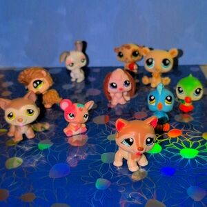 Lot Of Ten Littlest Pet Shop Figures - Discontinued!  Mint Condition!